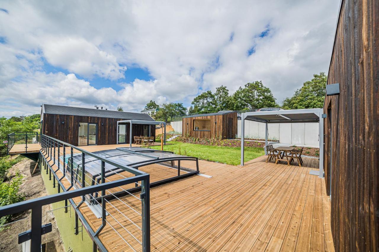 Nowe Domki Deluxe Z Widokiem Na Zatoke Z Basenem I Sauna Oslonino Exterior photo