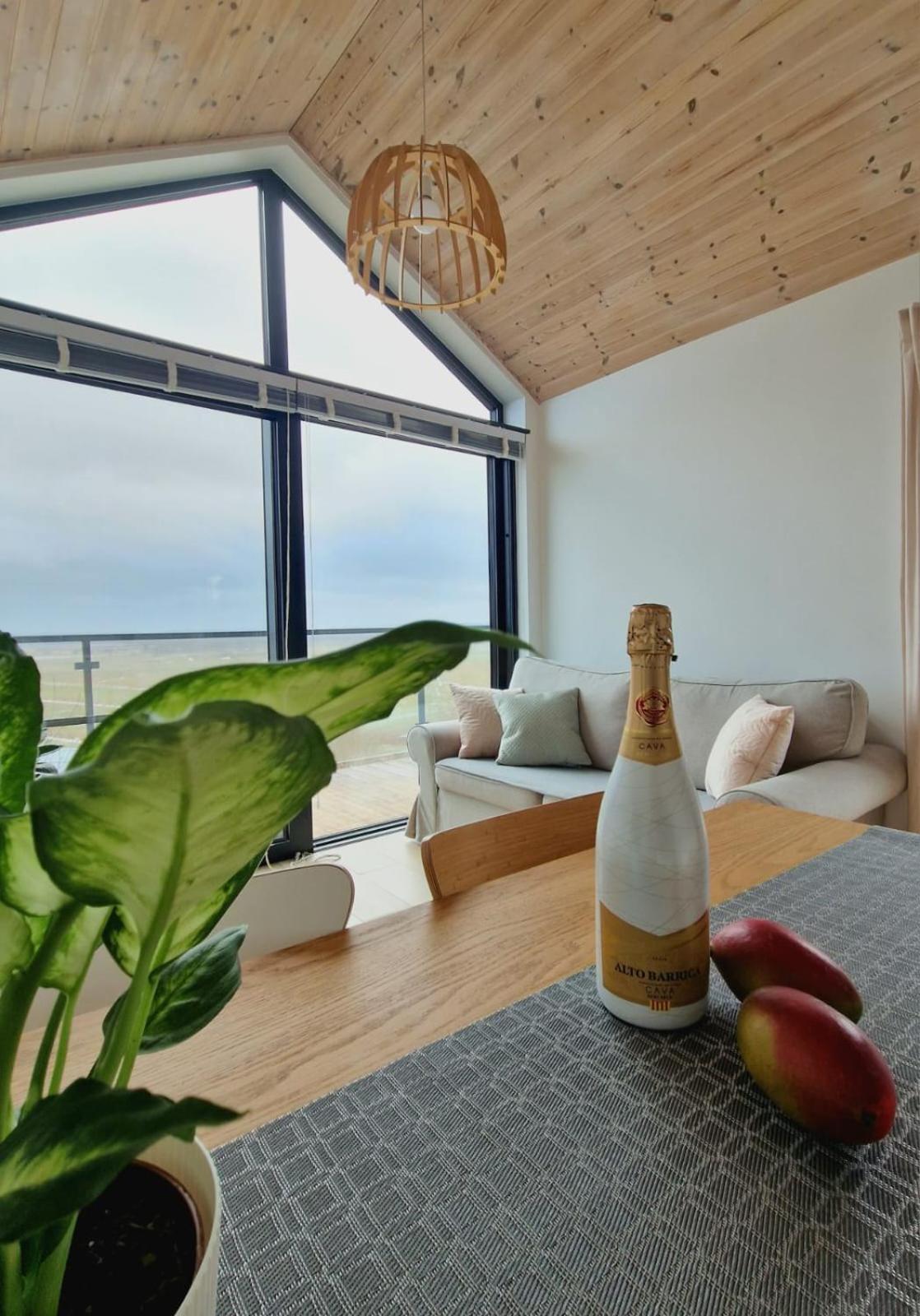 Nowe Domki Deluxe Z Widokiem Na Zatoke Z Basenem I Sauna Oslonino Exterior photo